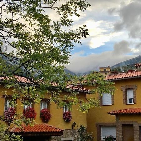 Casa Rural Sierra De Tormantos Guijo de Santa Barbara Bagian luar foto