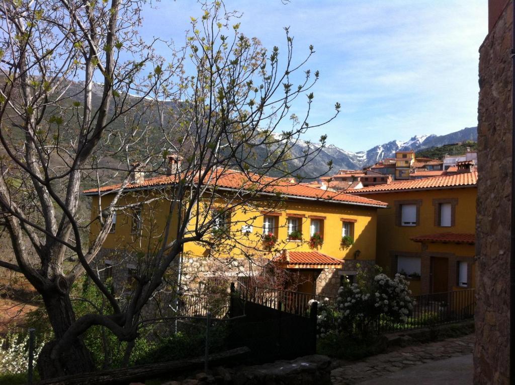 Casa Rural Sierra De Tormantos Guijo de Santa Barbara Bagian luar foto